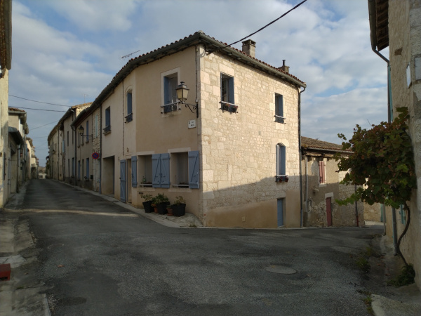 Offres de vente Maison de village Puylaroque 82240
